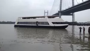 Alaknanda Varanasi's luxury Cruise liner Photo