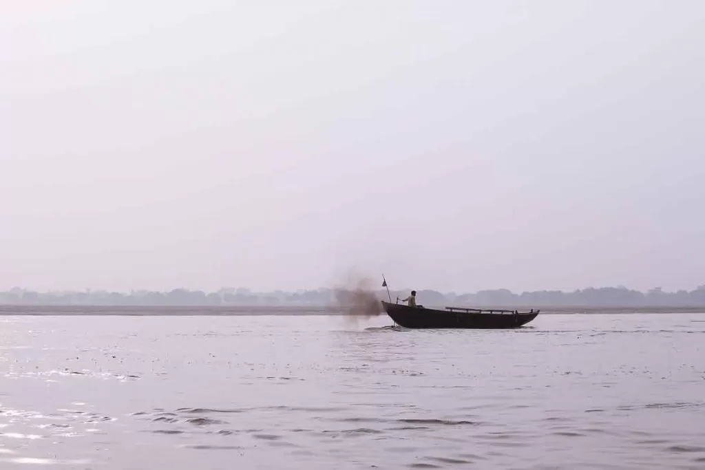 cleaning ganges by not using diesel boats