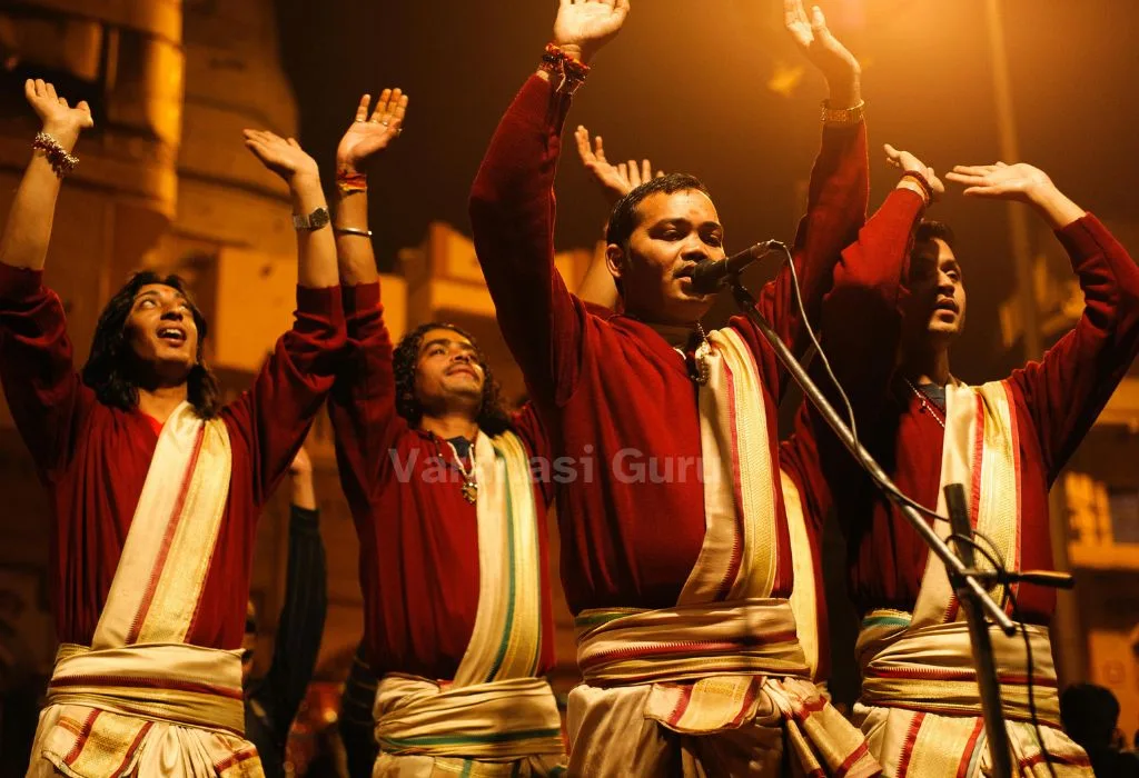 Ganga aarti Varanasi timing