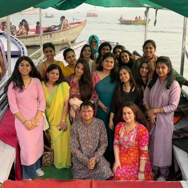 Varanasi Boat Booking | Private safe boat