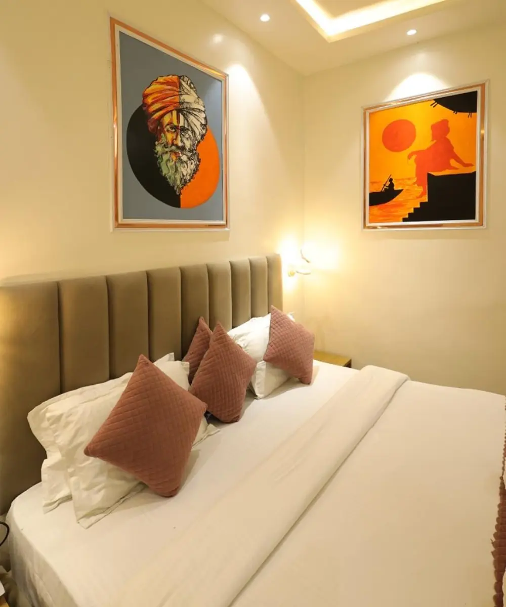 Budget clean hotel in banaras