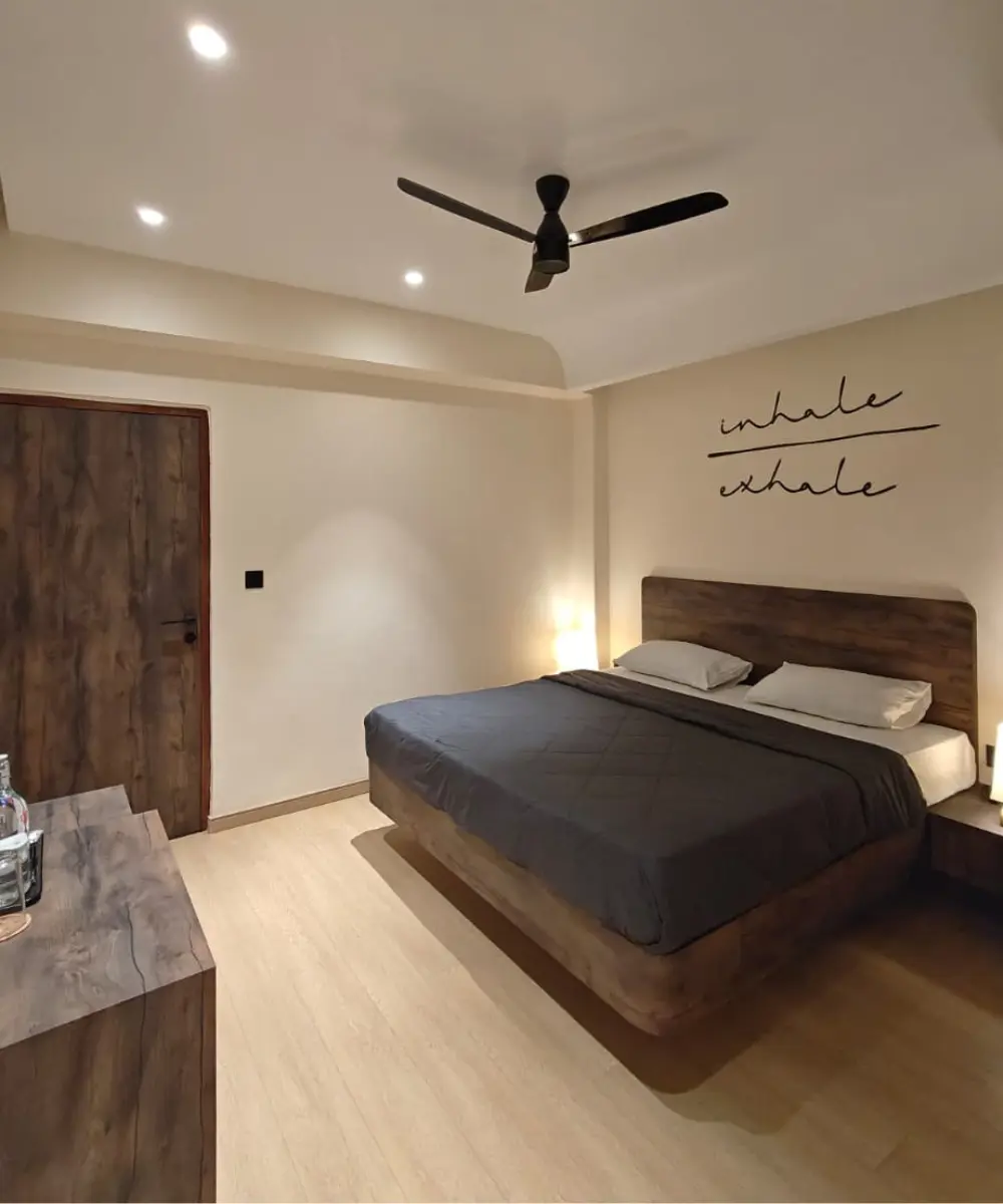 clean safe hotel in varanasi